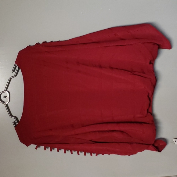 ALYX "Spice it up" Cold Shoulder Top - Picture 10 of 12